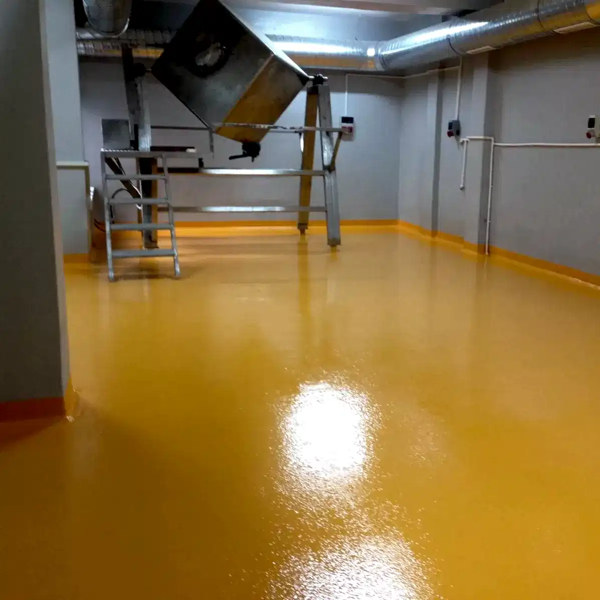 Epoksi Zemin Kaplama